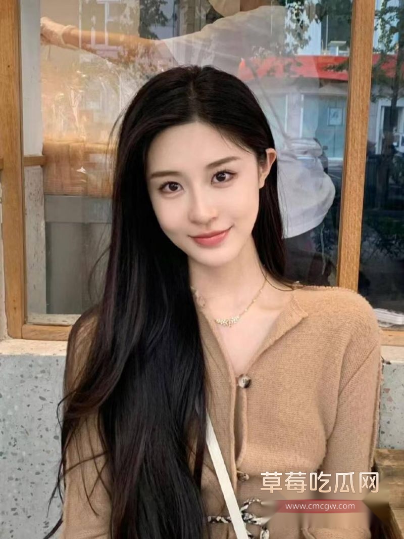 我的枪好长新作《骚母狗一进酒店开始发骚》4