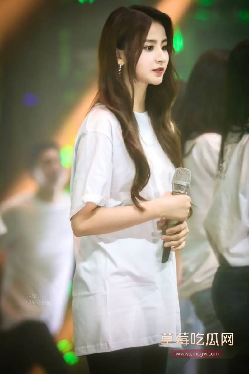 蔡徐坤女徒弟30