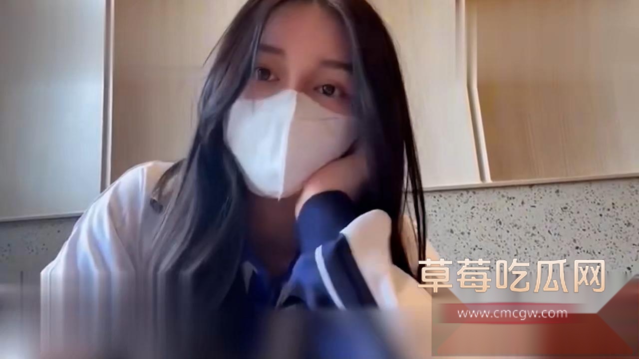 24岁粉丝甜蜜校园恋 清纯校服学生妹却藏着傲人巨乳和粉嫩白虎3