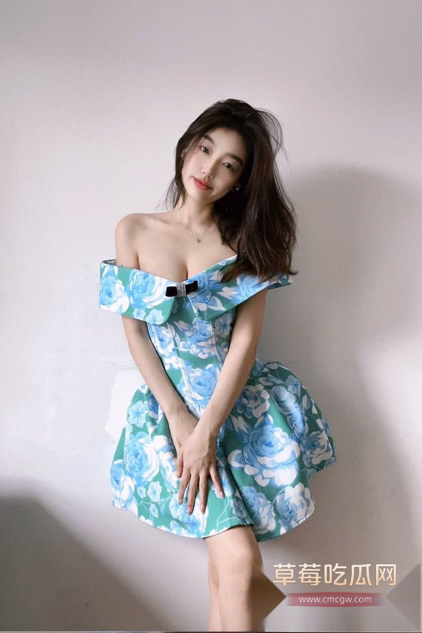 连曝三条母狗 16 连曝三条母狗 16