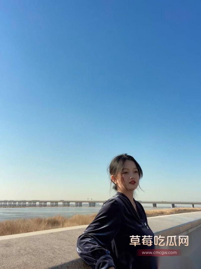 江苏高颜值美女博士吴梅莉 23