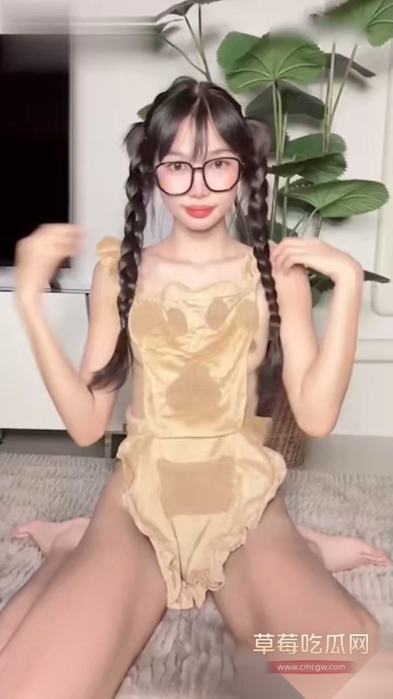 极品福利姬少女Kissmesofia 3