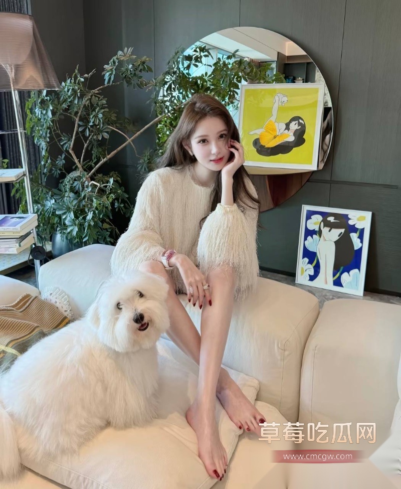 花三三长期接受榜一大哥 23