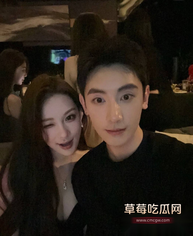 花三三长期接受榜一大哥 33