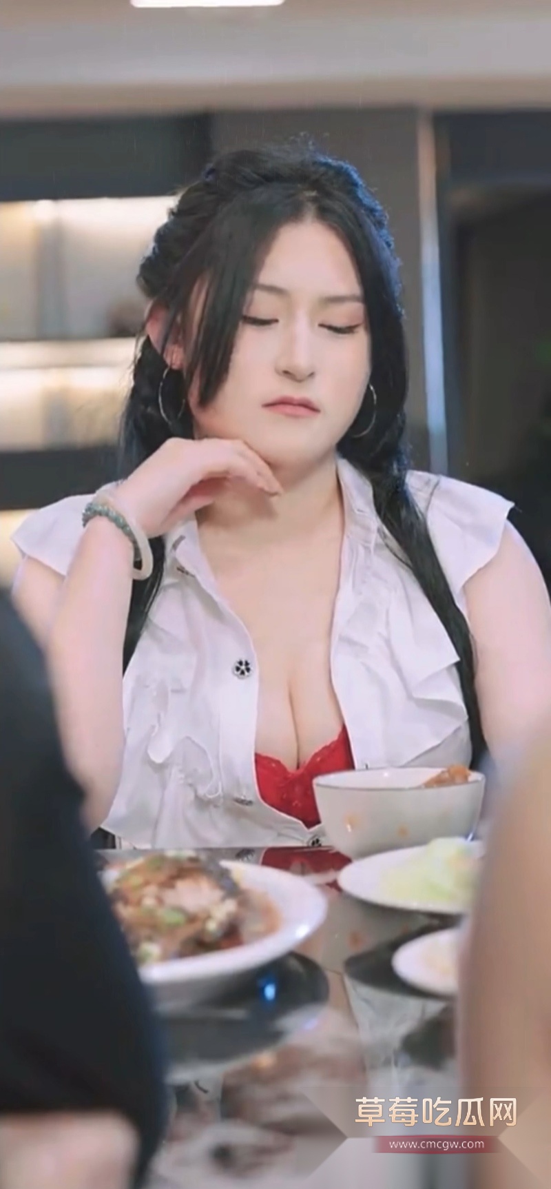 擦边短剧 我和姨妈一家的故事 17 擦边短剧 我和姨妈一家的故事 17