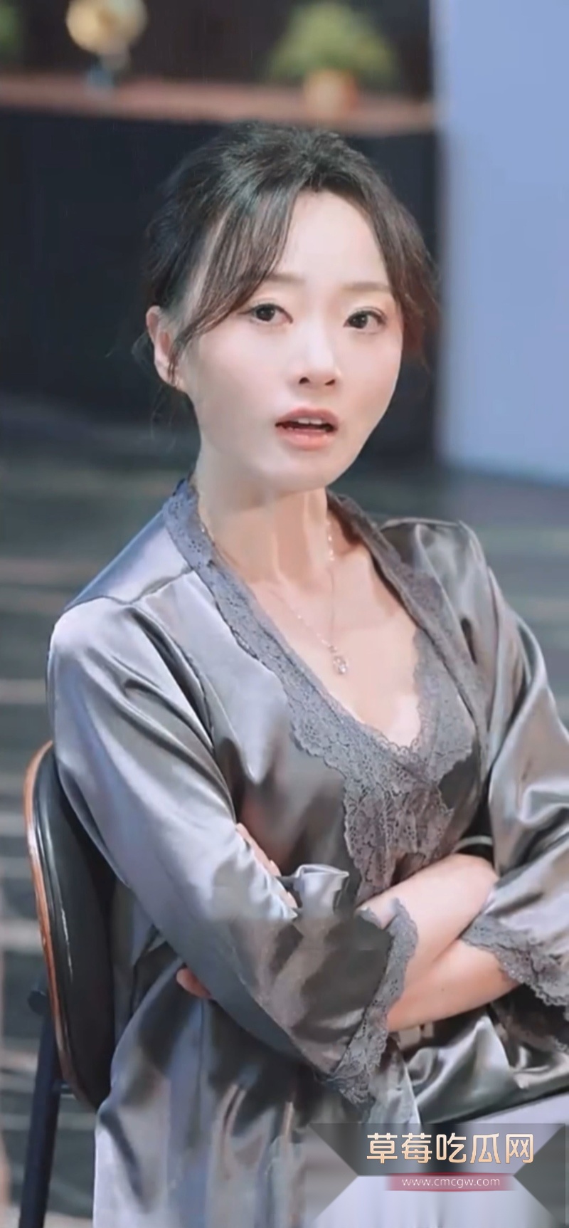 擦边短剧 我和姨妈一家的故事 1 擦边短剧 我和姨妈一家的故事 1