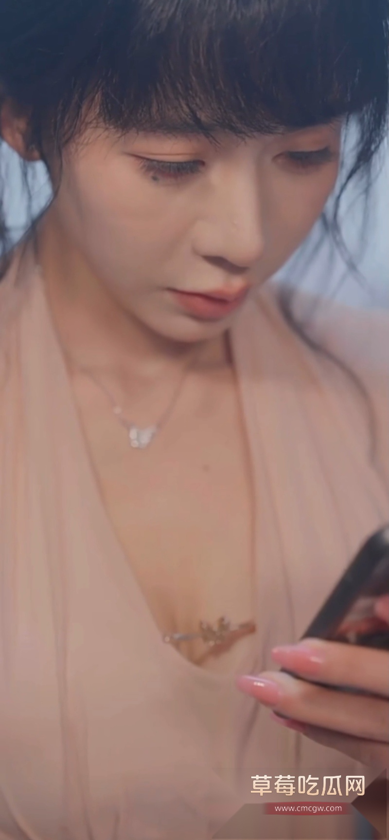 擦边短剧 我和姨妈一家的故事 4 擦边短剧 我和姨妈一家的故事 4