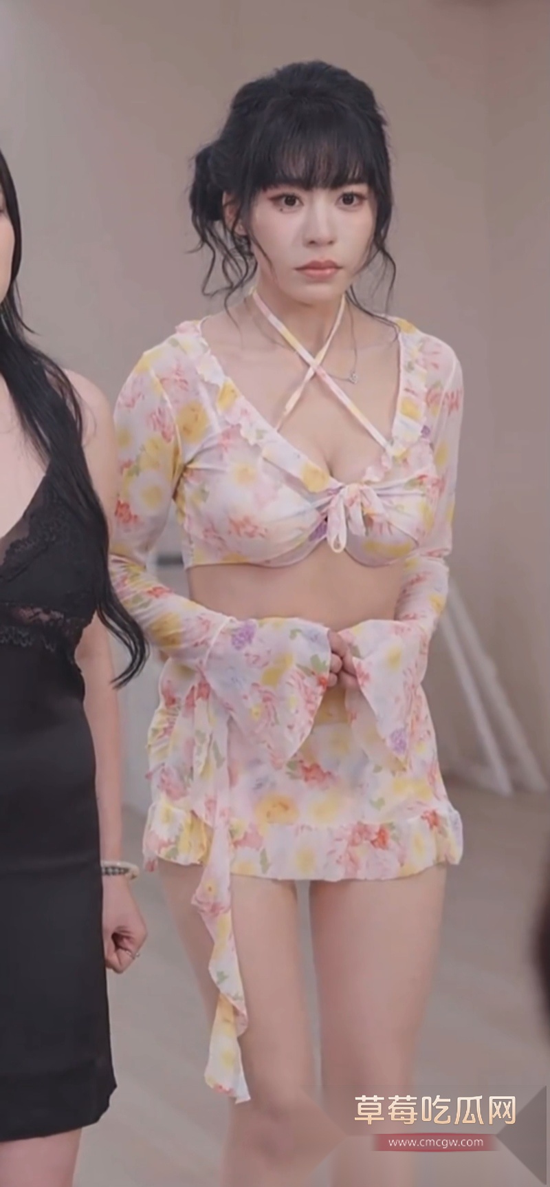 擦边短剧 我和姨妈一家的故事 14 擦边短剧 我和姨妈一家的故事 14