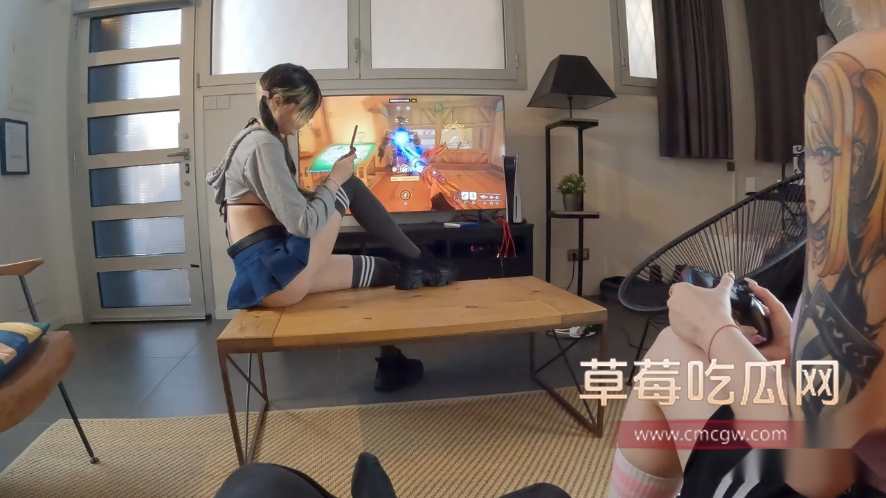 高颜值网红 HidoriRose携手Enafox2