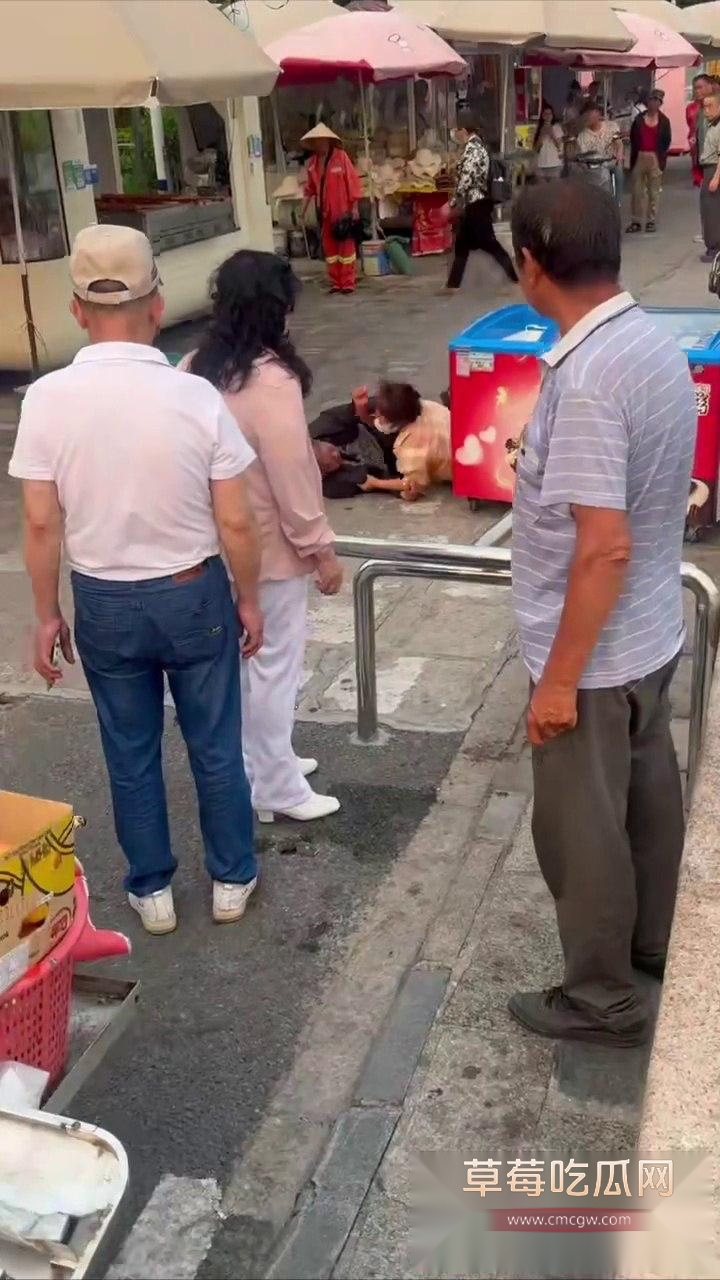 烧烤店老板娘霸气护店8