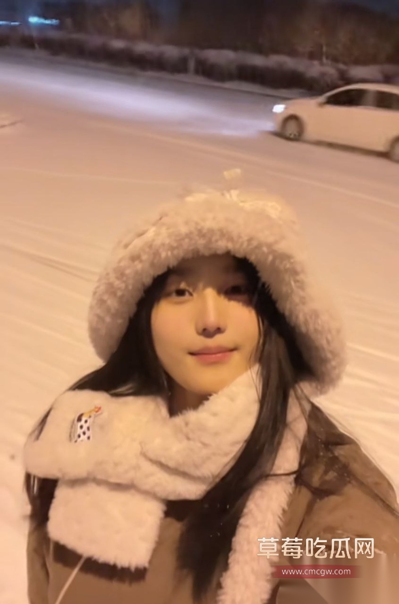 河南理工学院大四美女陈奕涵 13