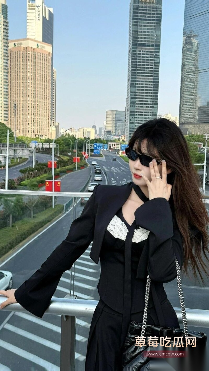 张婧娅开房约炮1