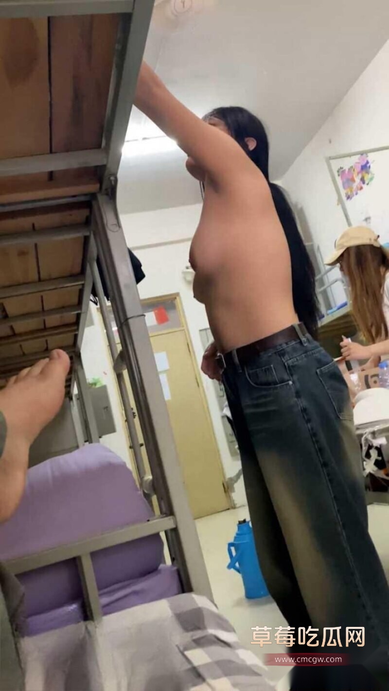 偷拍女寝 4 偷拍女寝 4