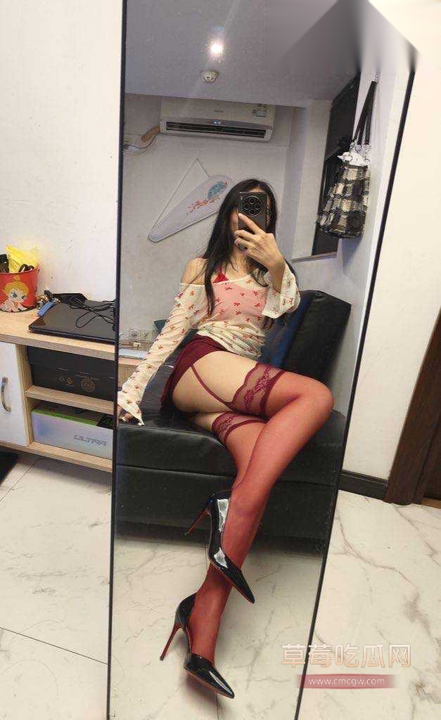 4 4