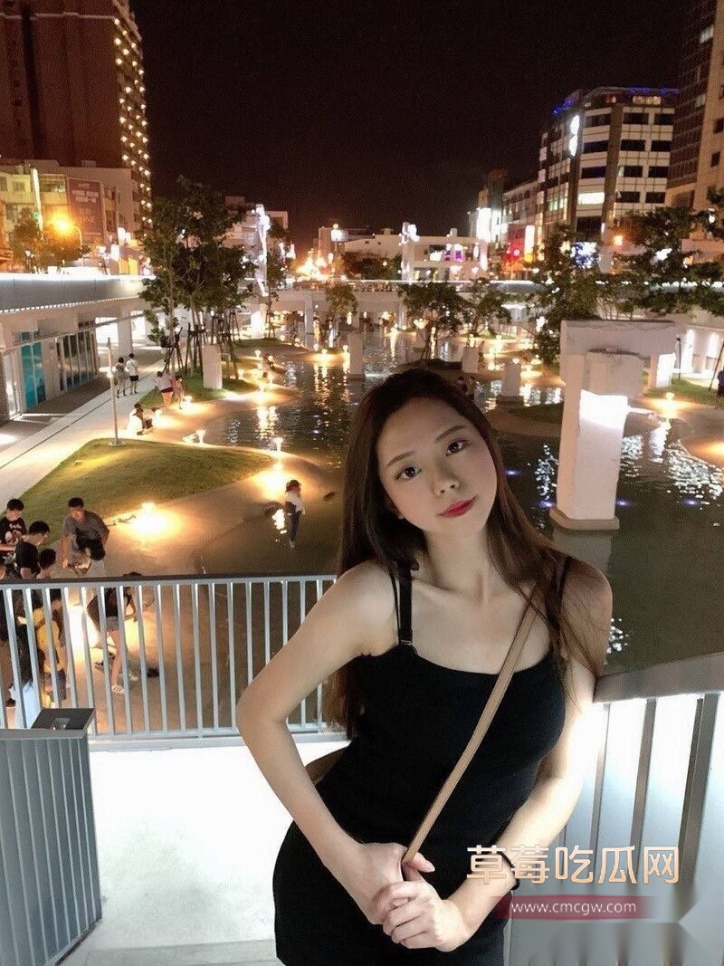 母狗调教深喉 2