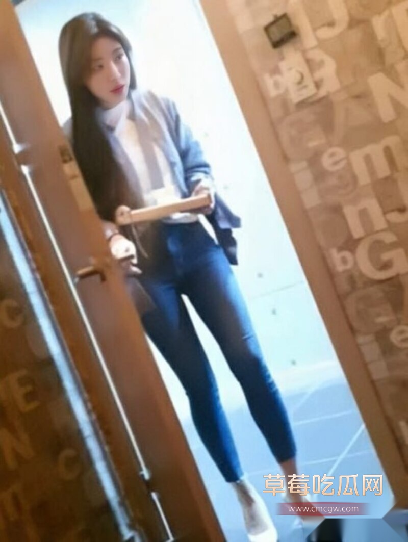 偷拍江南口爆店 2