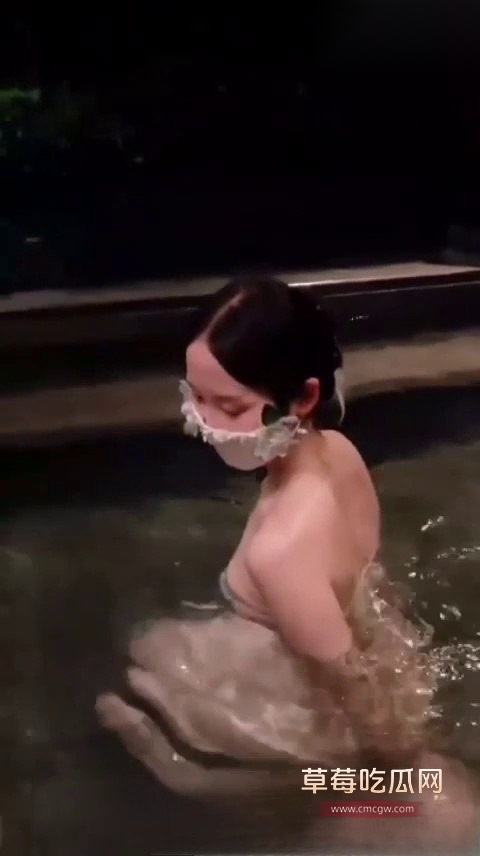 温泉露天大秀4 温泉露天大秀4