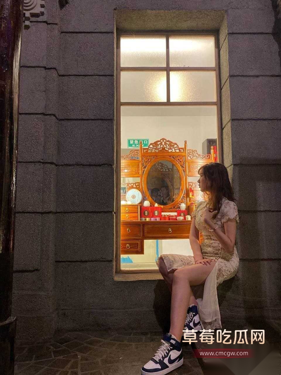 眼镜妹2