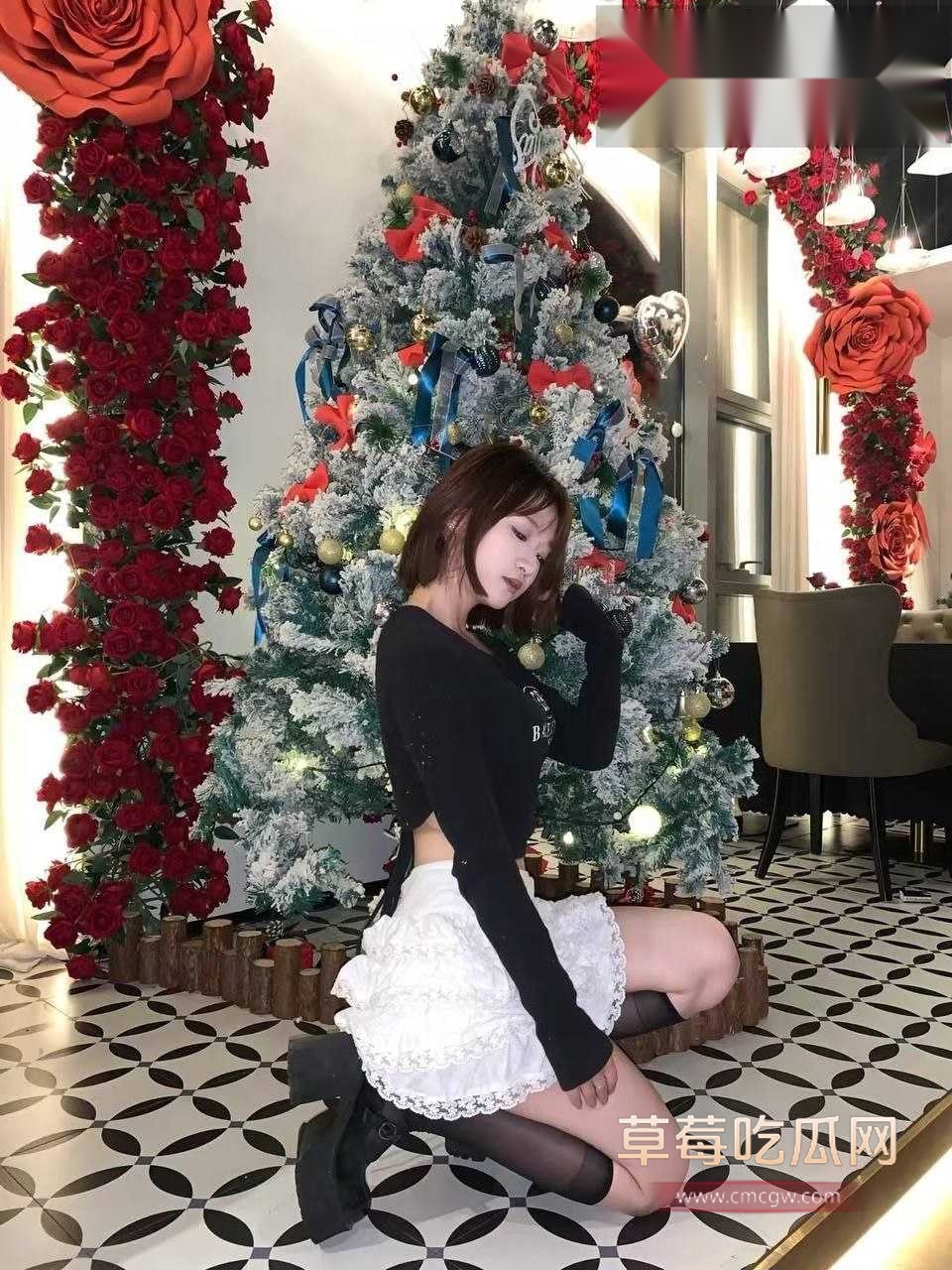 短发美足小骚货魏晴瑜1