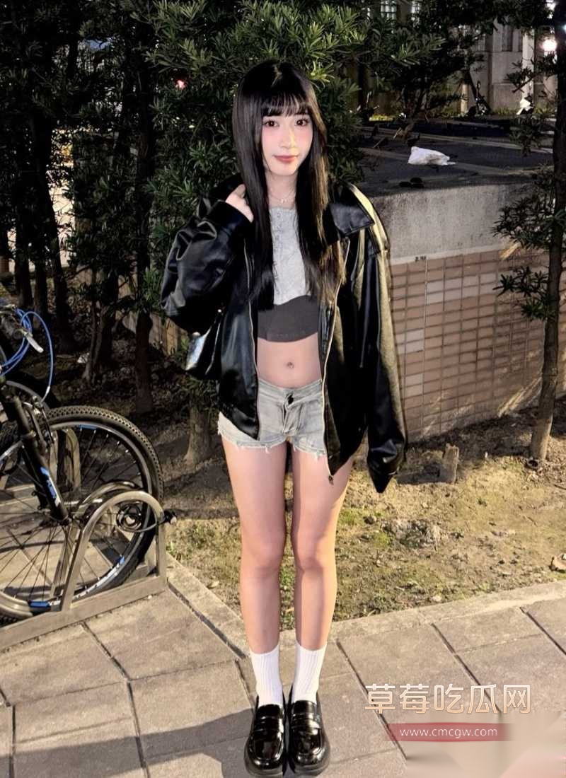 超可爱大一巨乳学妹均均 13