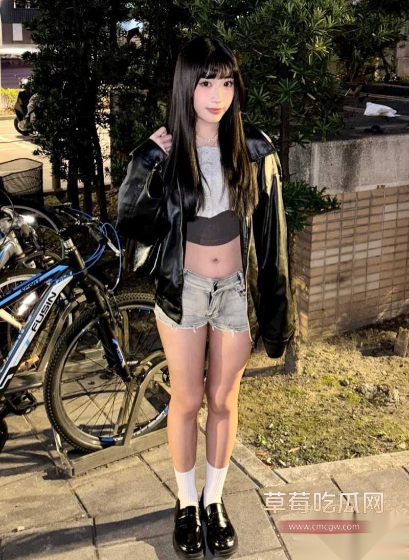 超可爱大一巨乳学妹均均 14