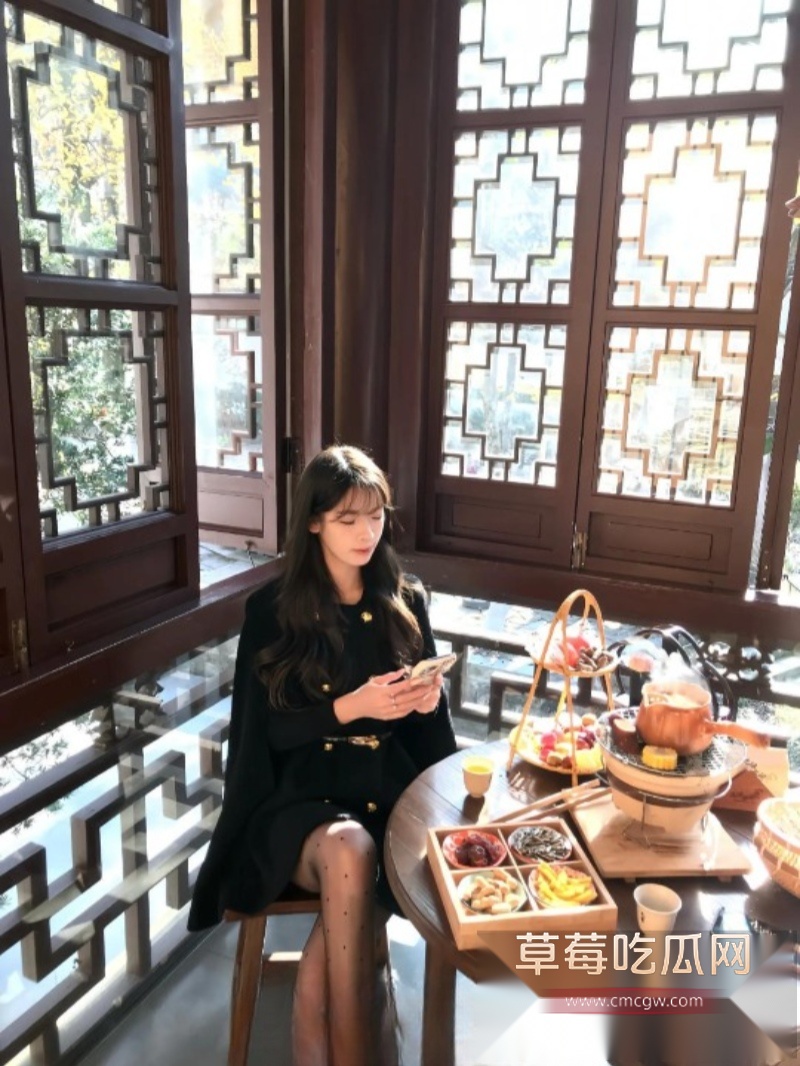 白嫩美乳女友4