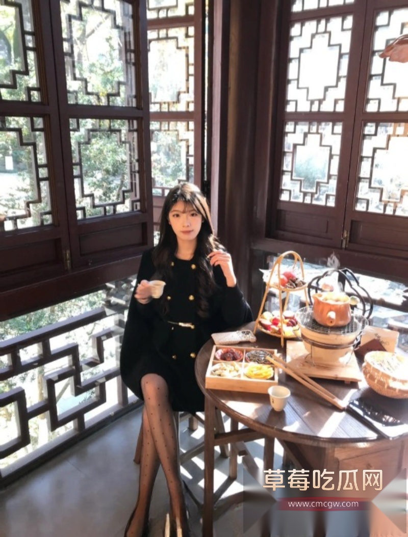 白嫩美乳女友5