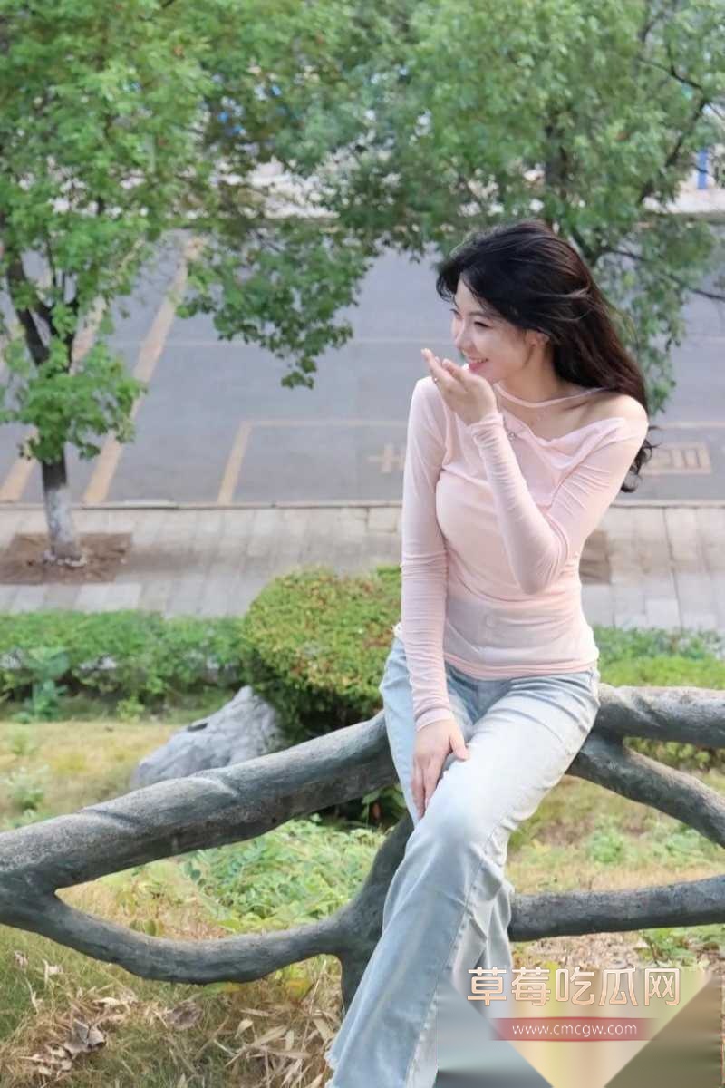 温文尔雅女神1
