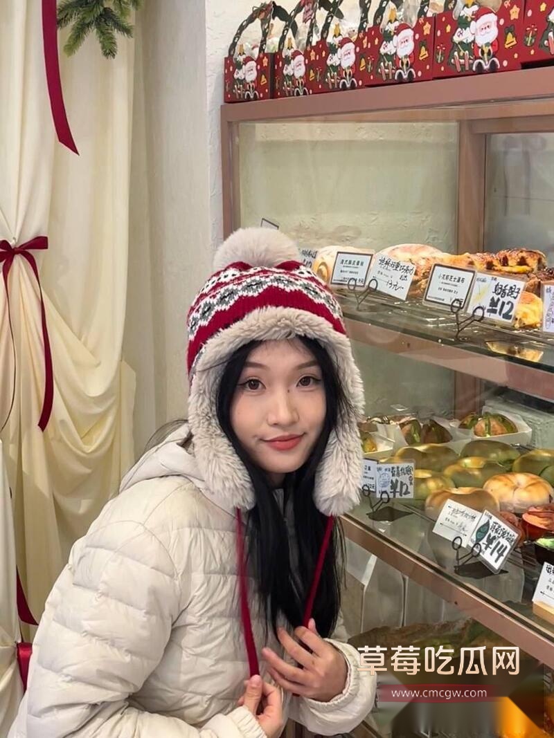 周羽彤调教深喉 2