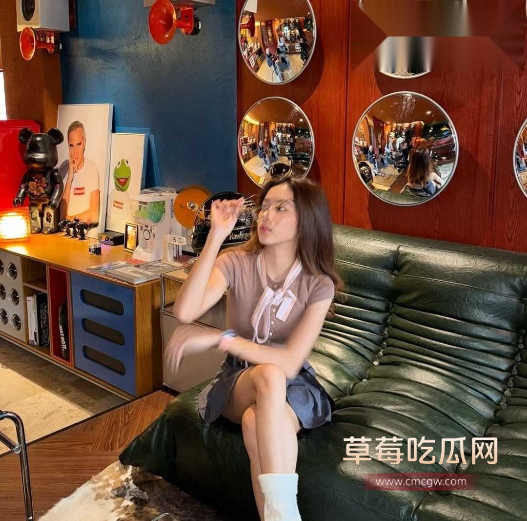 极品混血小网红 Gabriella Yang3