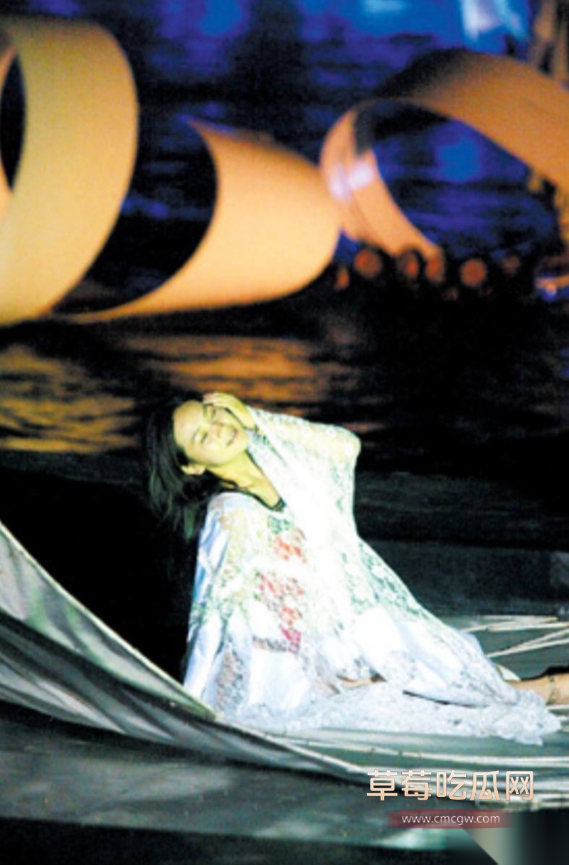 广西印象刘三姐演出全裸 37 广西印象刘三姐演出全裸 37
