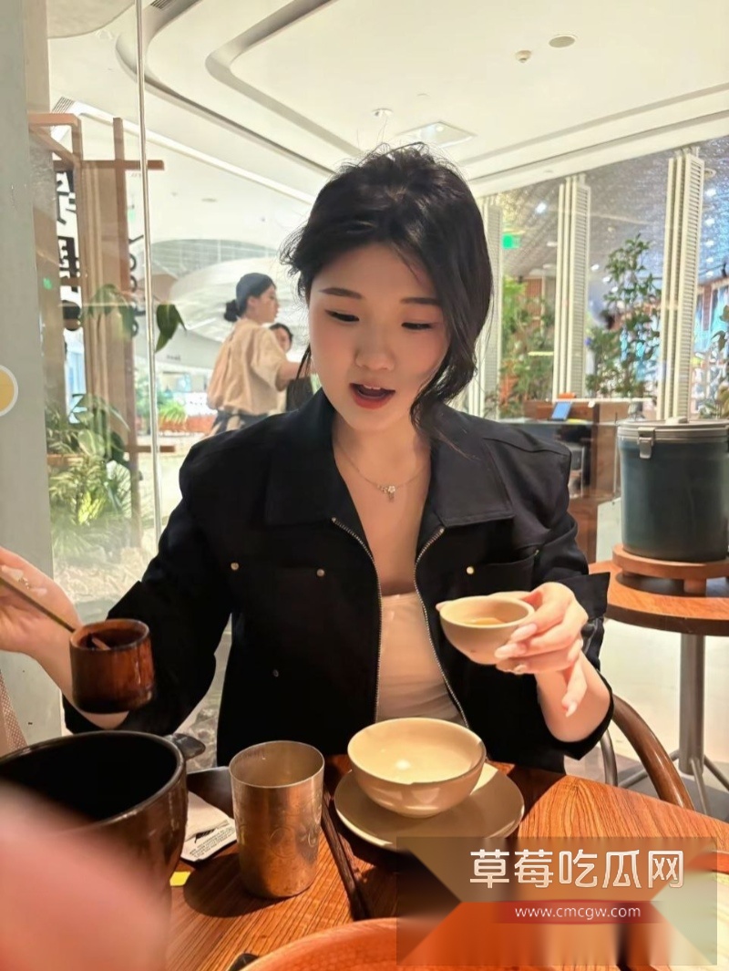杨鑫苑3