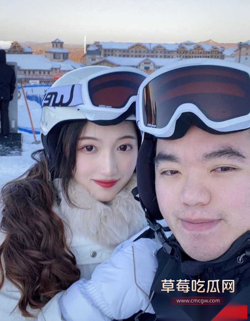 百万粉珠宝女博主控诉丈夫出轨女助理 51 百万粉珠宝女博主控诉丈夫出轨女助理 51