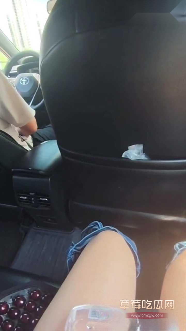 女子赶地铁打车遇奇葩司机4