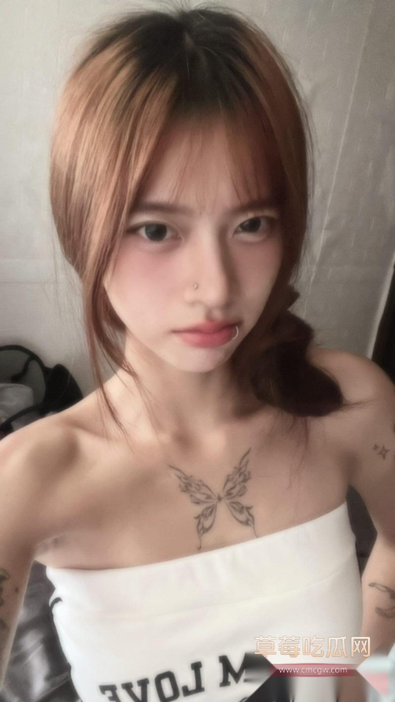 高颜极品身材小网红七七 16