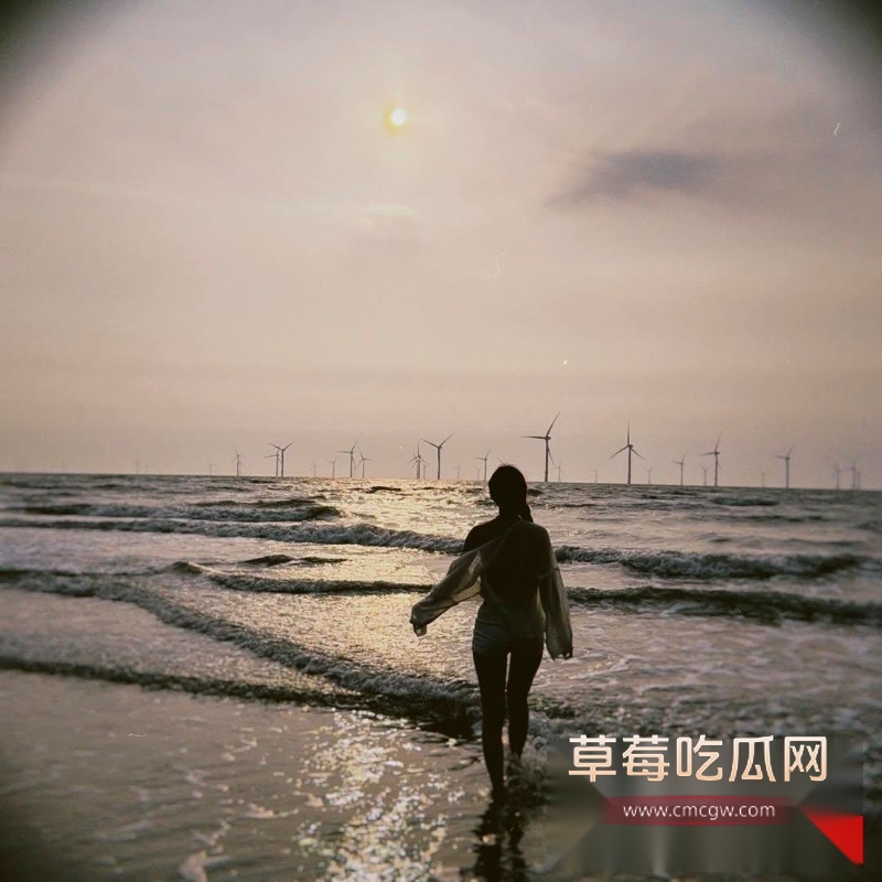 高颜极品身材小网红七七 19