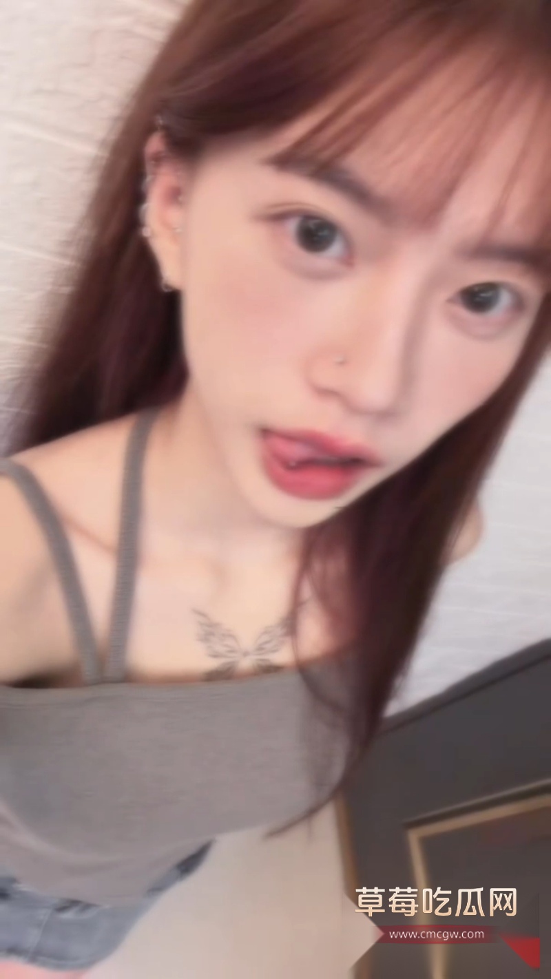 高颜极品身材小网红七七 1
