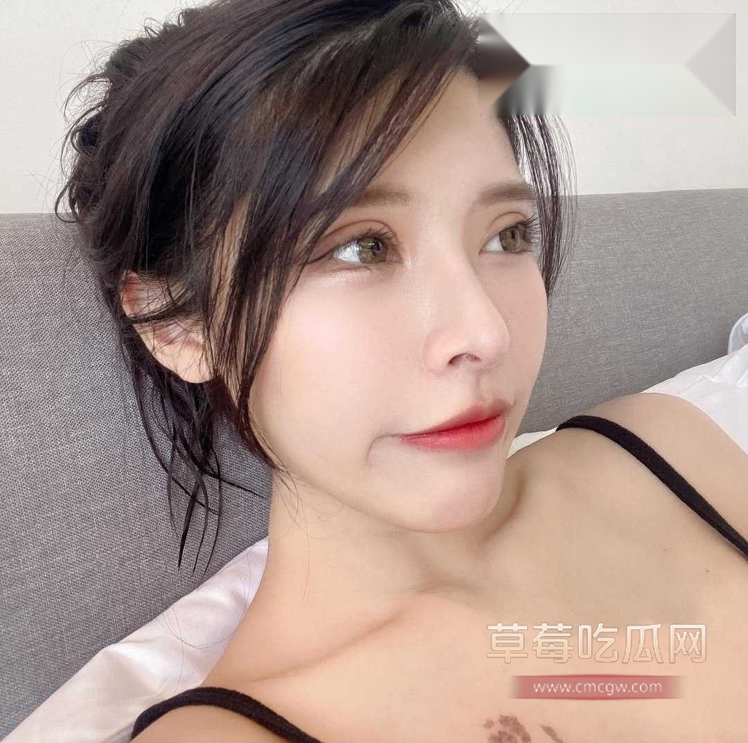 巨乳设计师SIANG CI3