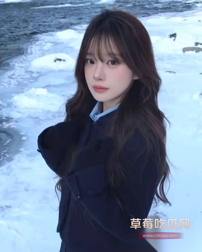 1200w粉博主垫底辣孩与女网红蒙蒙 24