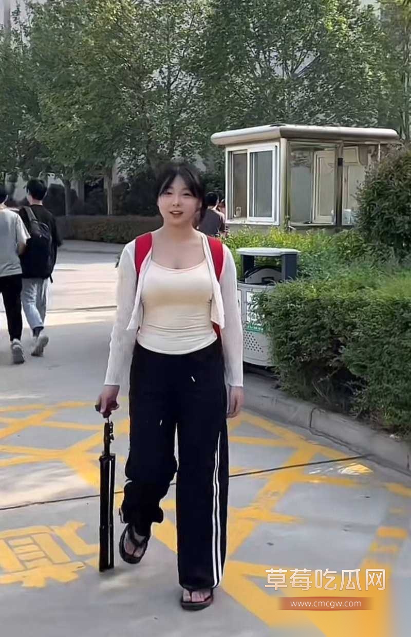 抖音百万微胖女网红 白桃乌龙茶 37