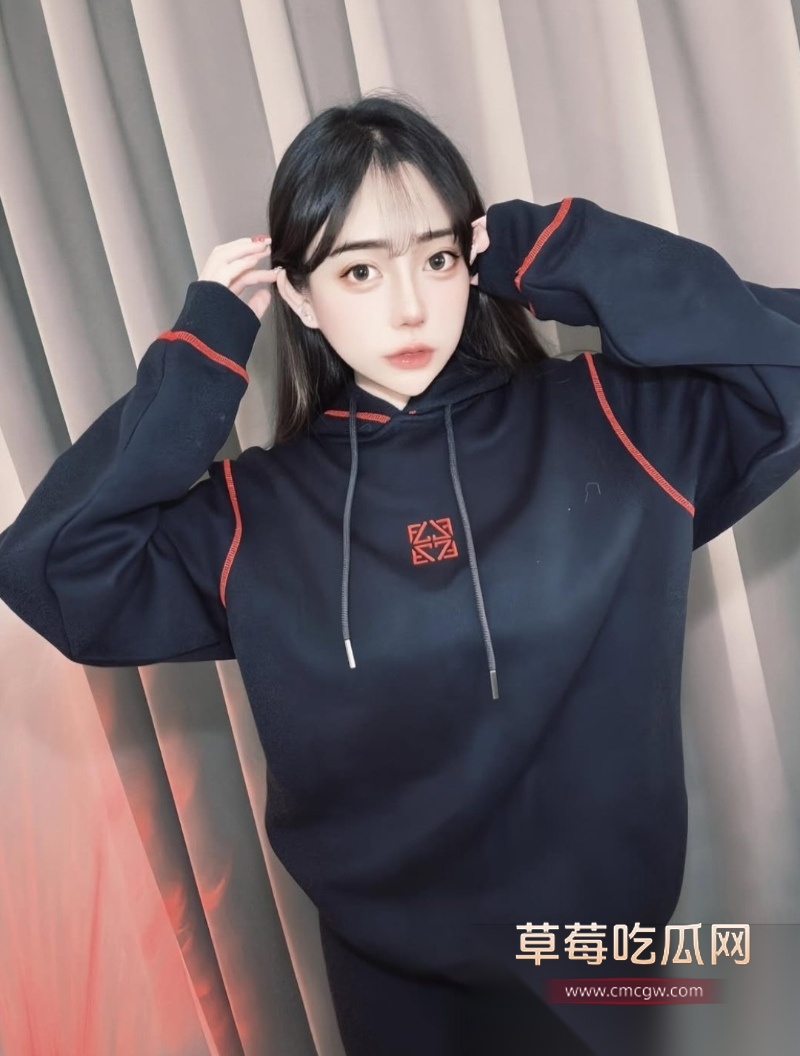 IG高颜巨乳嫩妹 jie.e2 13 IG高颜巨乳嫩妹 jie.e2 13