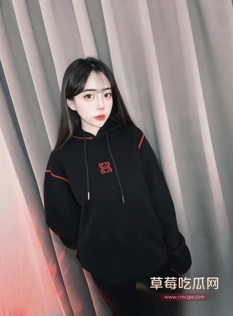 IG高颜巨乳嫩妹 jie.e2 14 IG高颜巨乳嫩妹 jie.e2 14