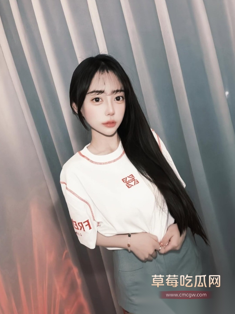 IG高颜巨乳嫩妹 jie.e2 16 IG高颜巨乳嫩妹 jie.e2 16