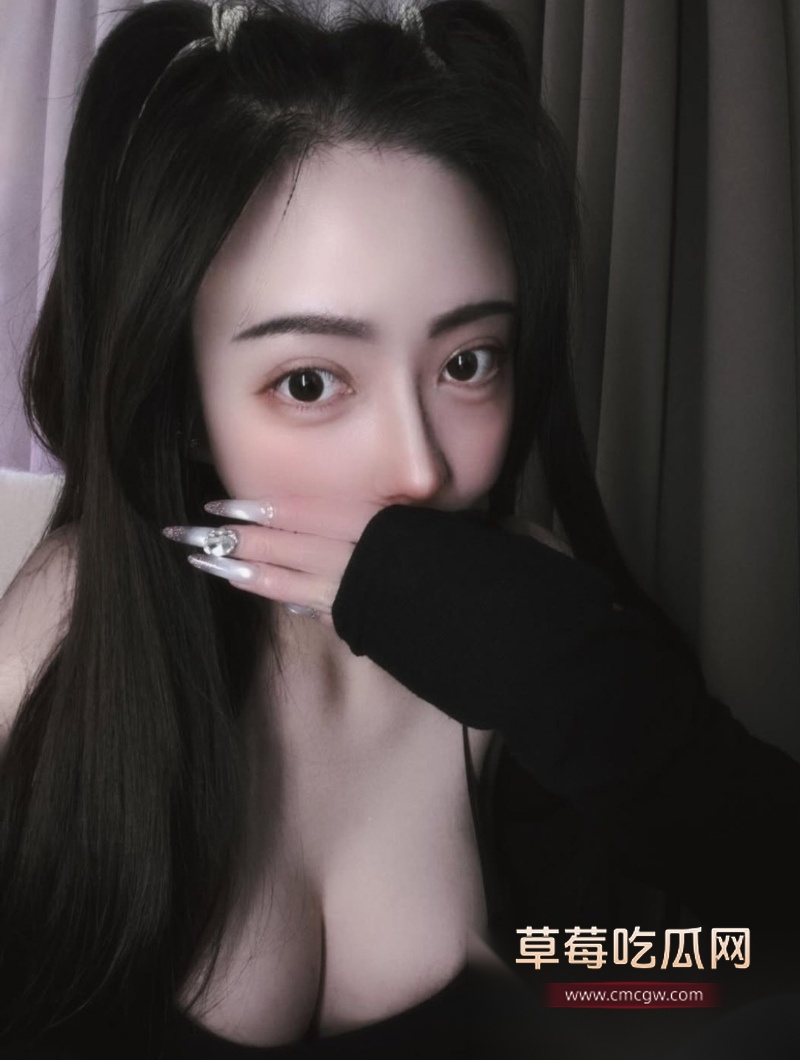 IG高颜巨乳嫩妹 jie.e2 21 IG高颜巨乳嫩妹 jie.e2 21