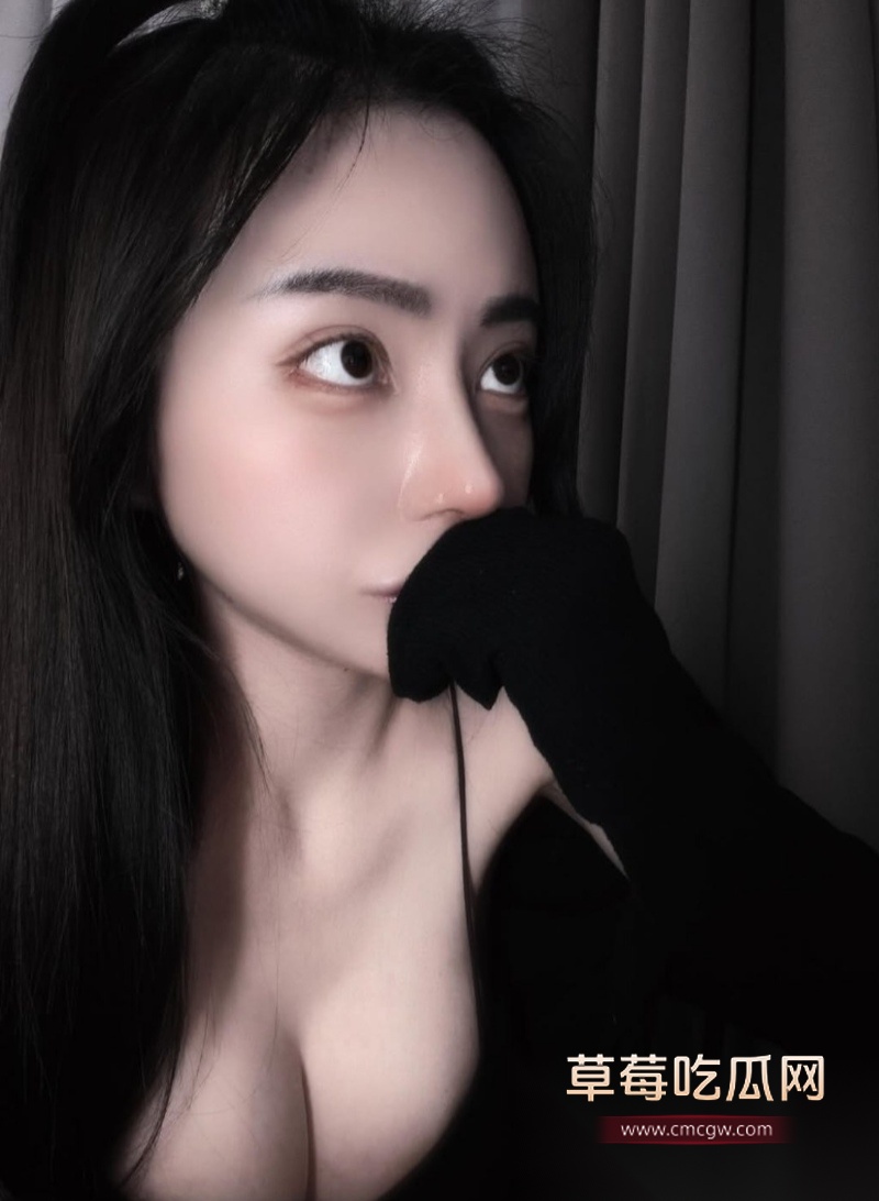 IG高颜巨乳嫩妹 jie.e2 22 IG高颜巨乳嫩妹 jie.e2 22