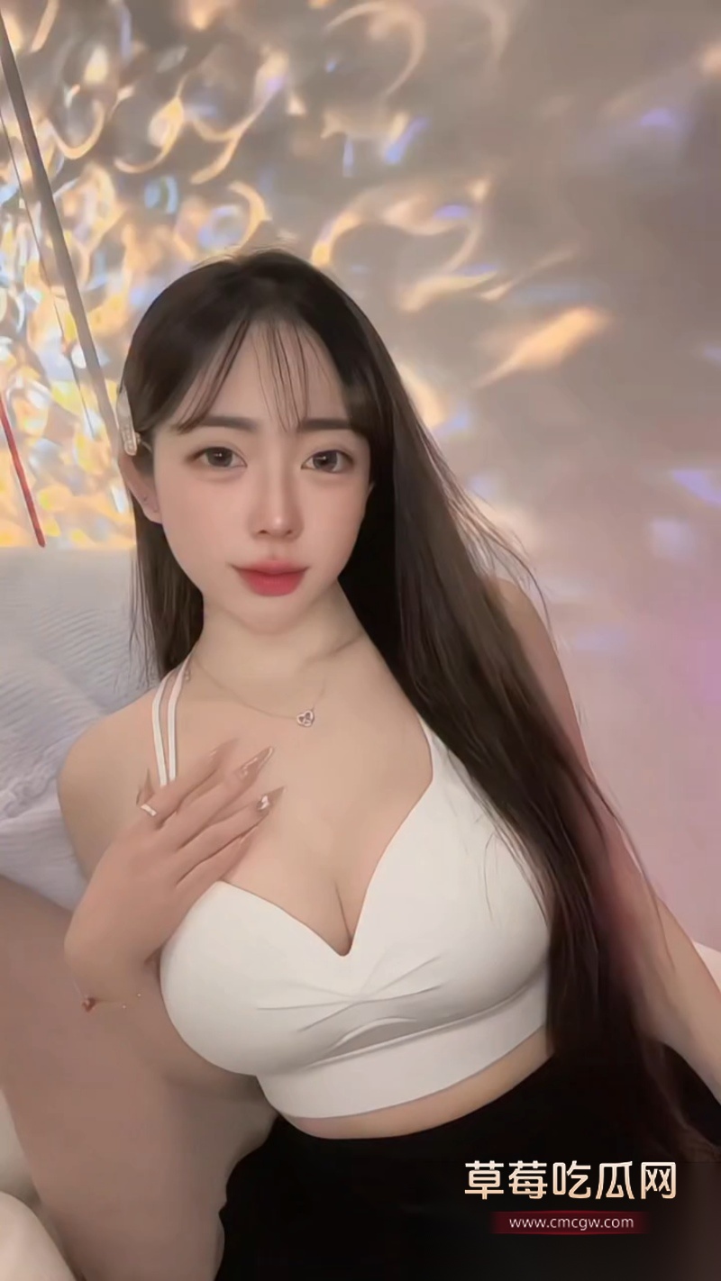 IG高颜巨乳嫩妹 jie.e2 8 IG高颜巨乳嫩妹 jie.e2 8