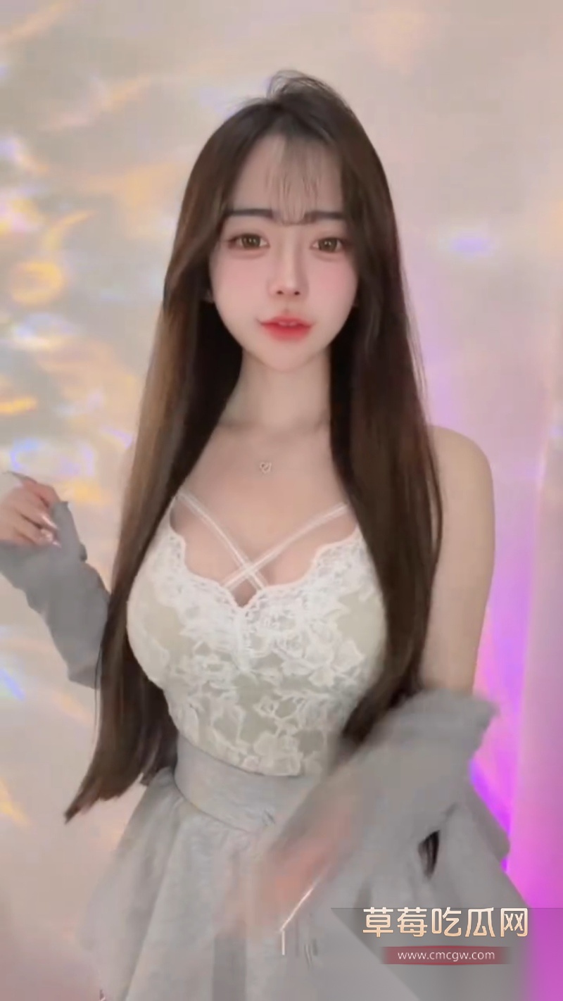 IG高颜巨乳嫩妹 jie.e2 2 IG高颜巨乳嫩妹 jie.e2 2