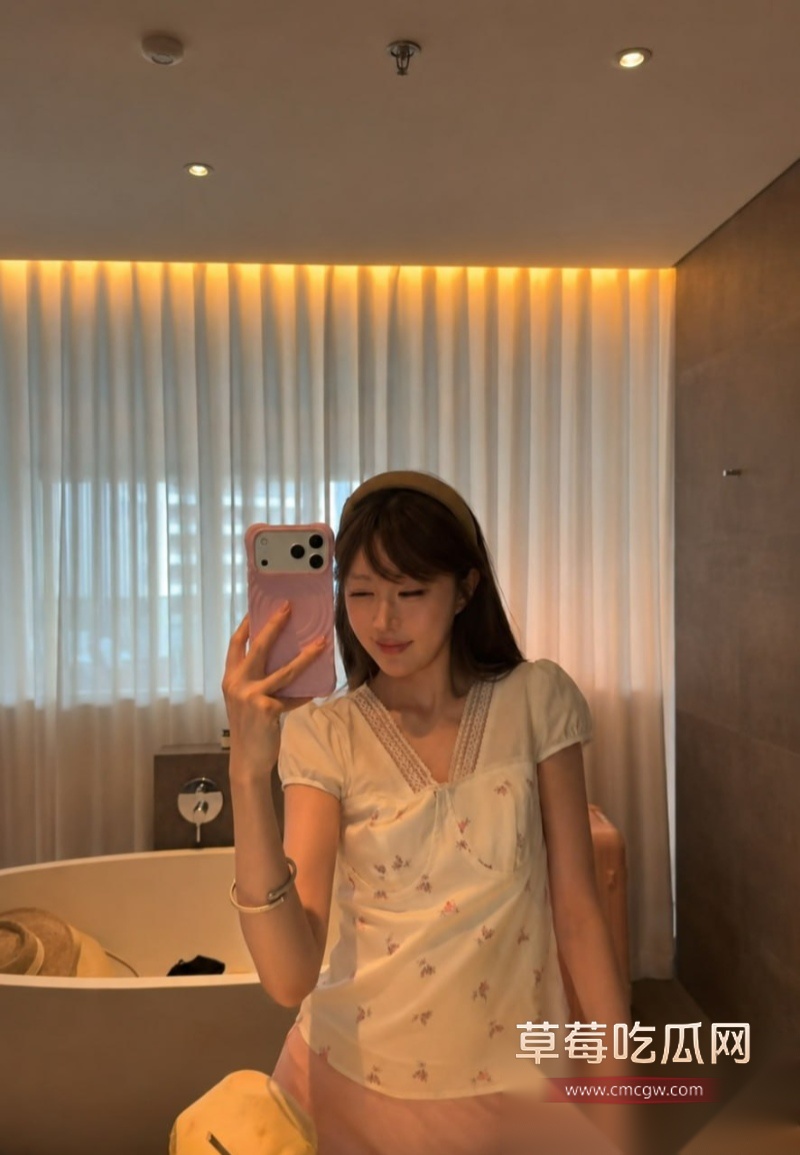青岛工程职业学院女教师 薛千千 22 青岛工程职业学院女教师 薛千千 22