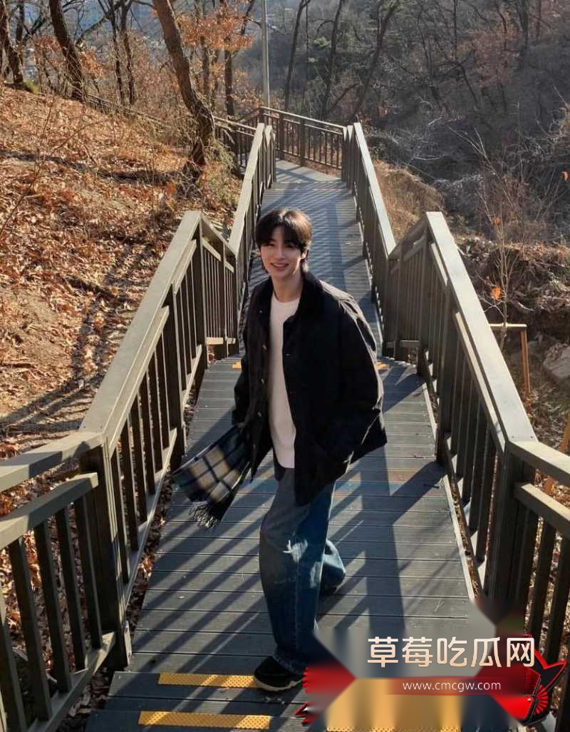 男网红小羽转晴睡大姐睡粉 44 男网红小羽转晴睡大姐睡粉 44