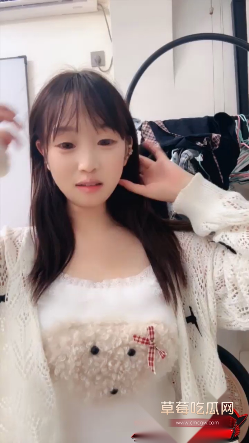 福利姬07土豆泥童颜巨乳 16 福利姬07土豆泥童颜巨乳 16